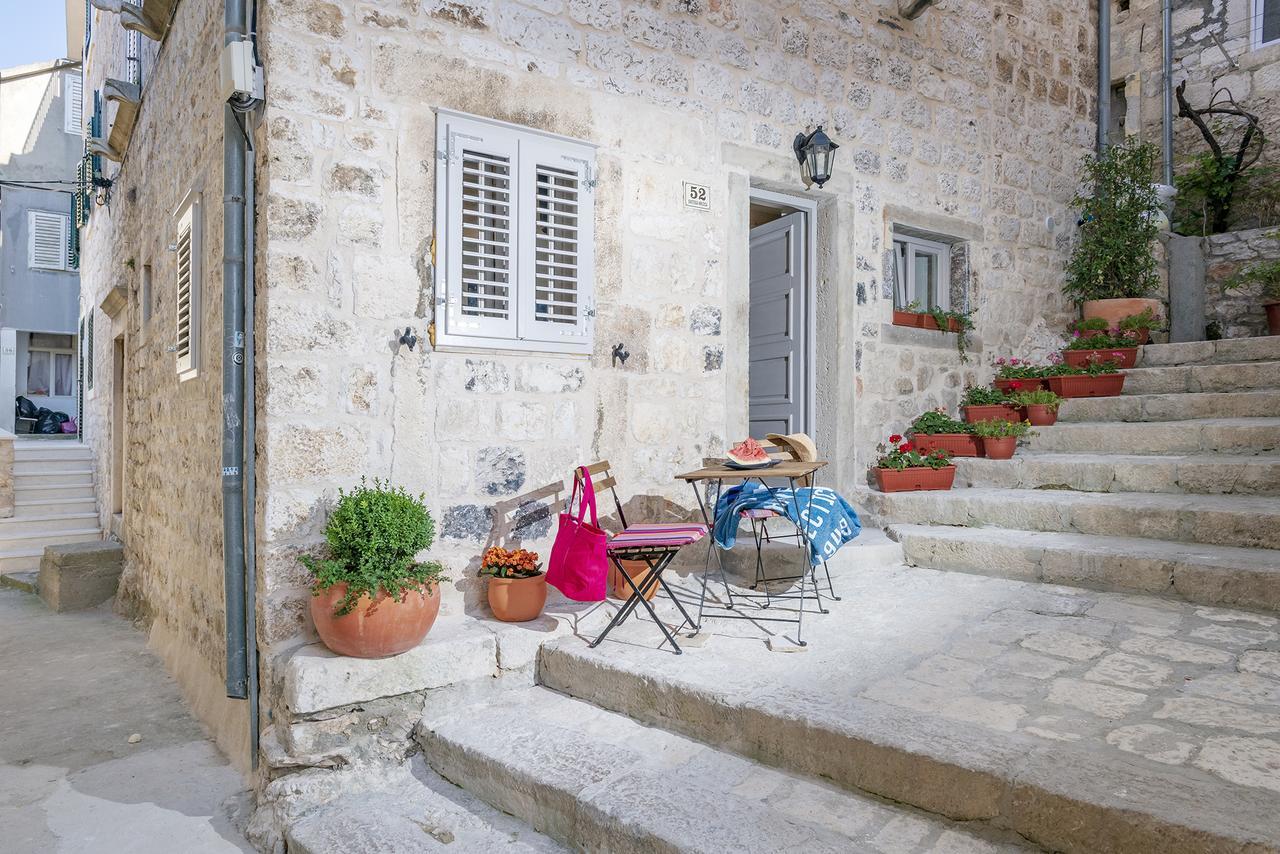 Апартаменты Successus Old Town House Хвар Экстерьер фото